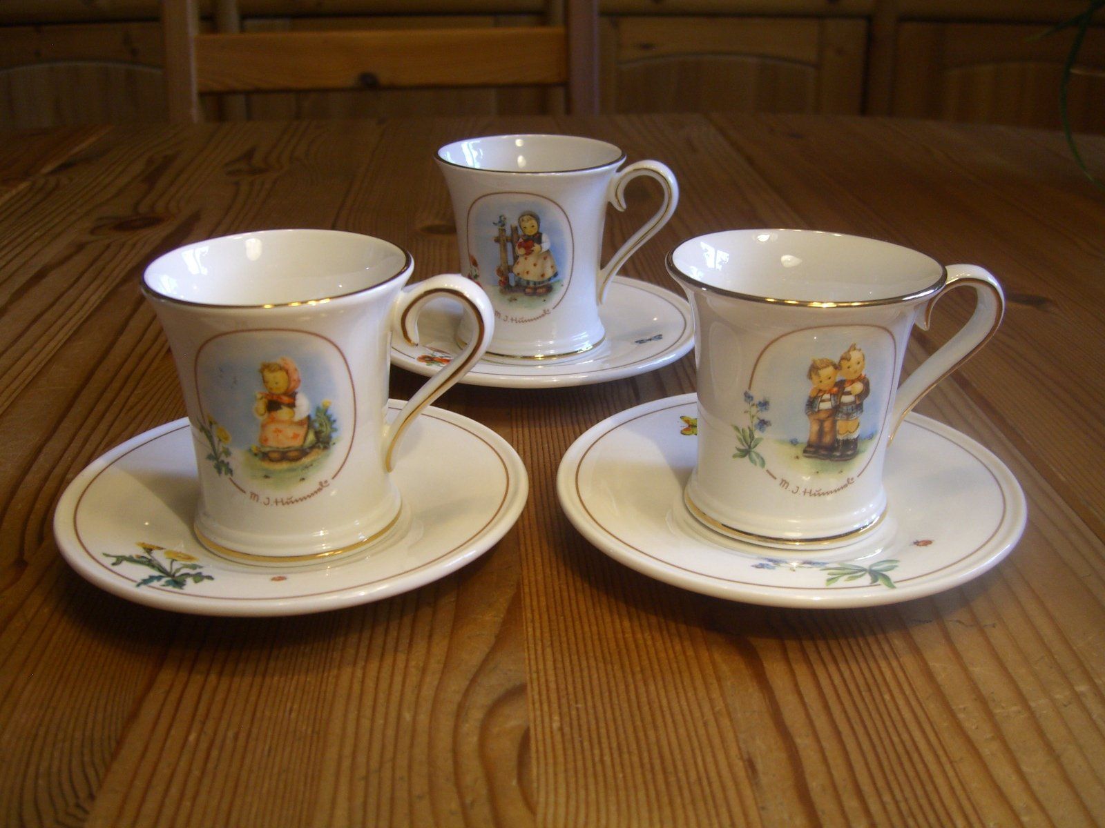 Set di piatti: wunderschönes "Hummel/Göbel" Espressotassen Set – Nuovo (secondo la descrizione) da Winterthur venduto da Gaia 5
