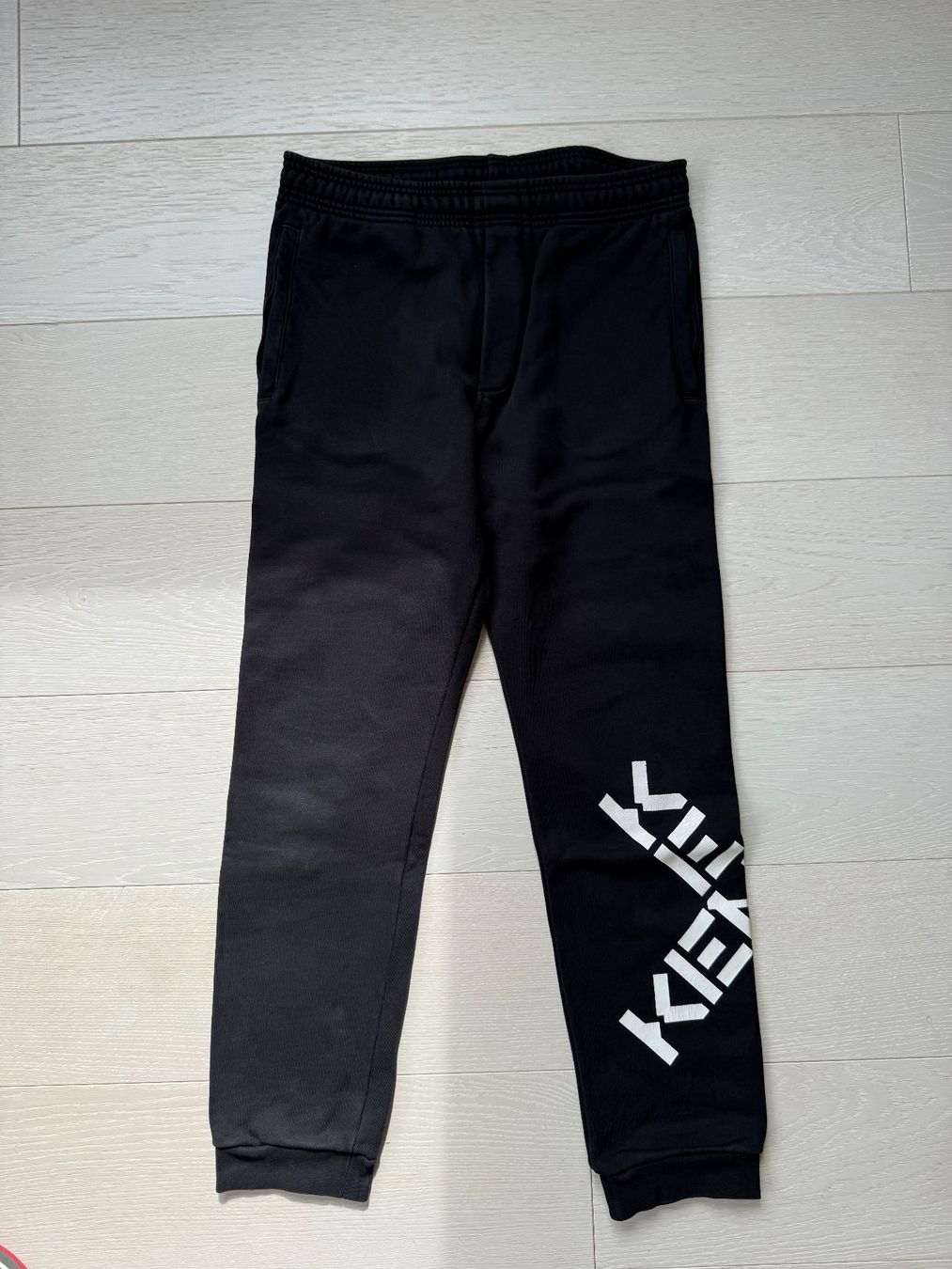 Kenzo Pantaloni: Kenzo - Cargohose / Jogginghose - Grösse M/L – Usato da Lugano venduto da onlyshop95
