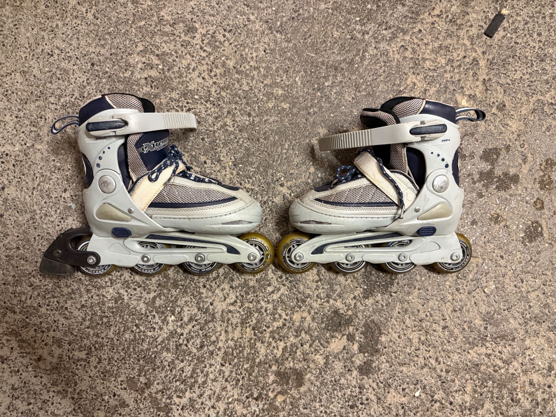 Pattini in linea & Pattini a rotelle: Graue Rollschuhe Grösse 30-31 – Usato da zürich venduto da contessina01 1