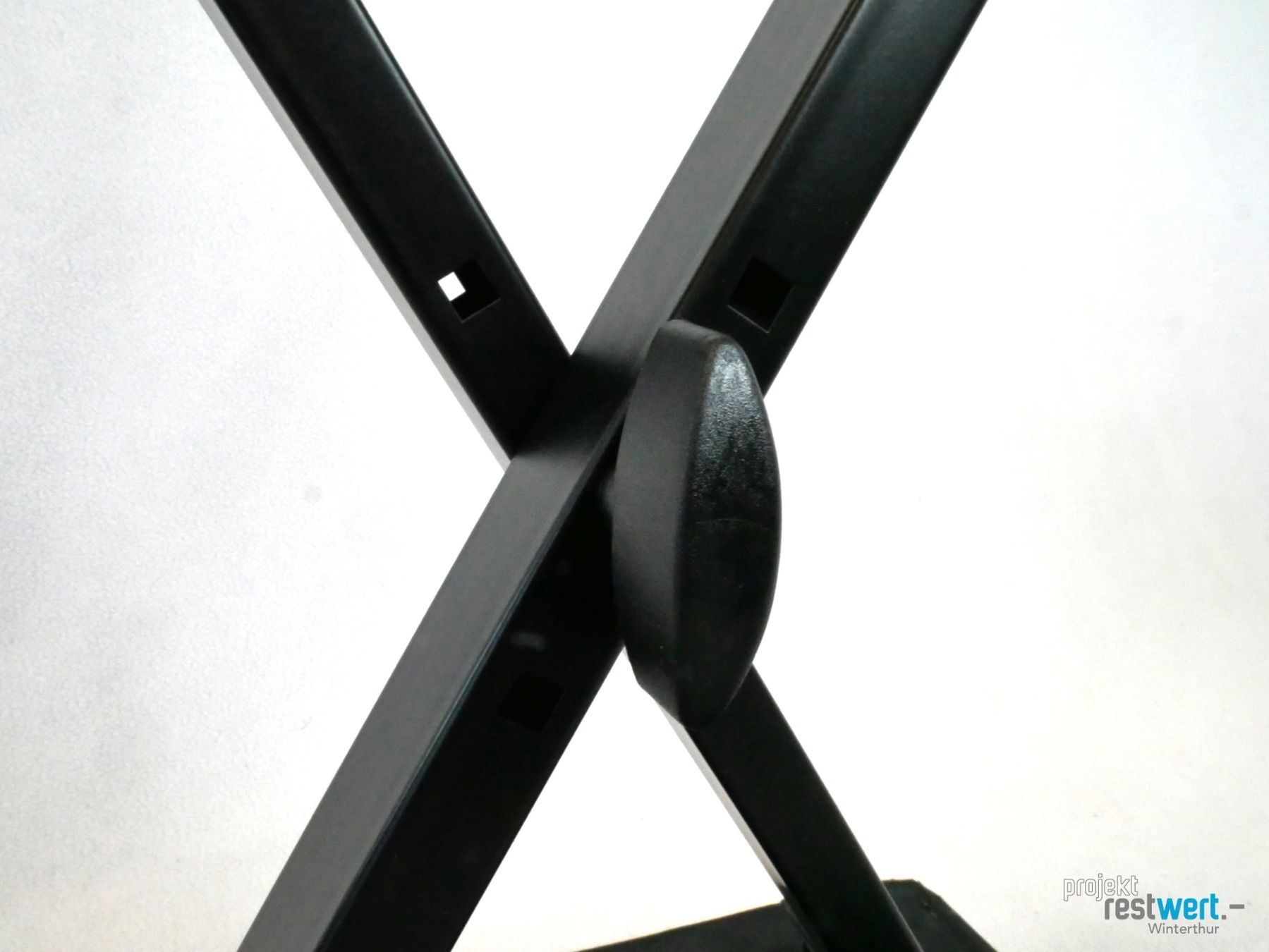 Sgabelli: GEWA Musikerhocker KB-10B Schwarz – Usato da Winterthur venduto da Restwert_Winterthur 7