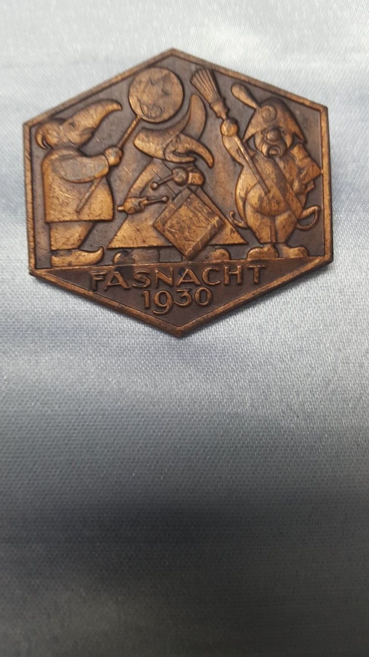 Medaillen: Basler Fasnachtsplakette 1930 – Gebraucht aus Reinach von 3Guggerli