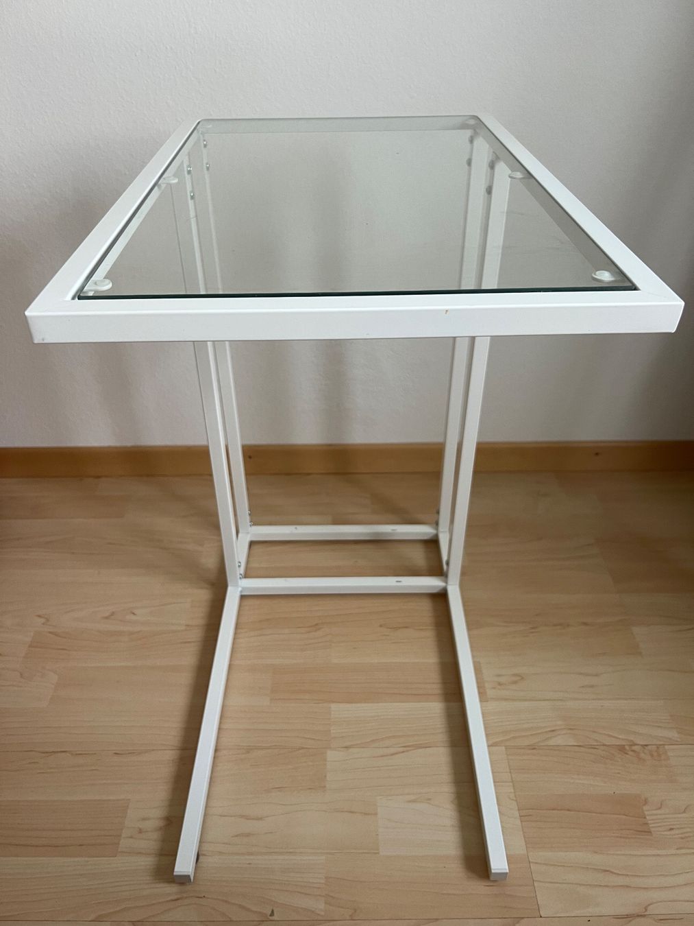 Ikea Tavoli: VITTSJÖ Laptoptisch – Usato da Regensdorf venduto da vio_5btx 3