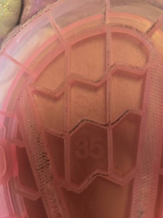 Schuhe für Mädchen: 4 paar Schuhe – Gebraucht aus Therwil von JosefinaV 2