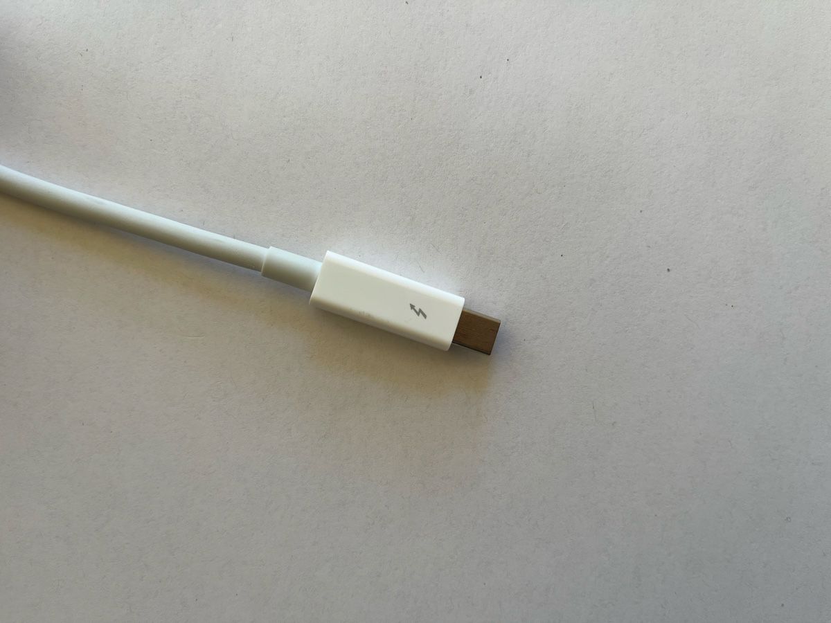 Apple Kabel: Apple Thunderbolt 2 Kabel (0.50m) – Gebraucht aus Zürich von n.s.g. 1