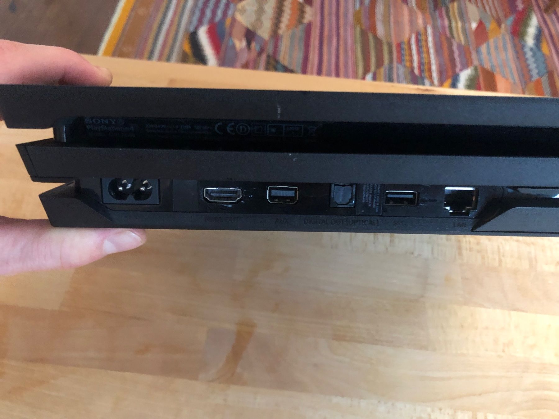 Sony Console: Playstation 4 Pro (2 Controller, 14 Games) – Usato da Thun venduto da  1