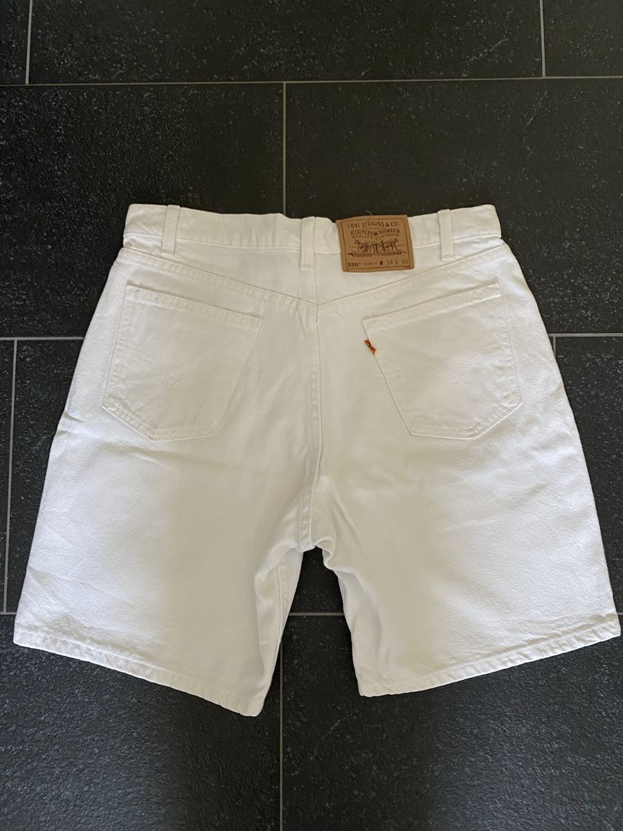 Levi's Pantalons: Levis Shorts 550  – D'occasion à Lützelflüh-Goldb par flu_q9tg 1