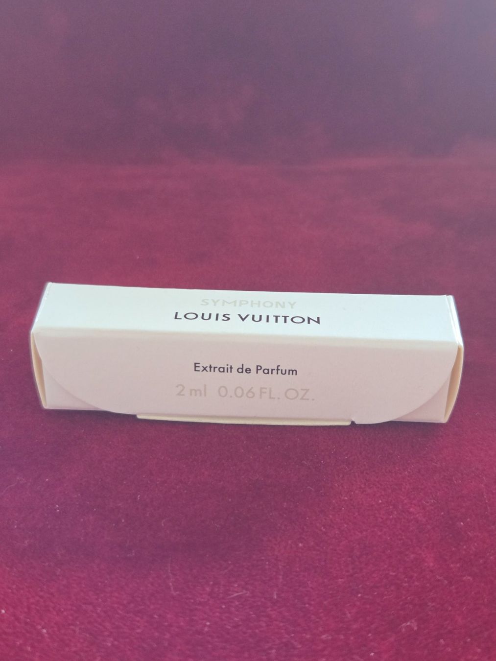 Louis Vuitton Parfum & Eau de Toilette: Louis Vuitton Symphony Extrait de Parfum 2ml neu – Neu und originalverpackt aus Zürich von fairplayer_zurich 1