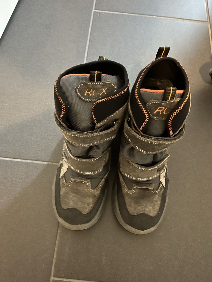 Scarpe per ragazzi: Winterstiefel & Gummistiefel – Usato da Stallikon venduto da Danisibu 1