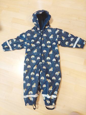 Regenoverall/Matschanzug Gr. 86/92 mit Regenbogen-Motiv