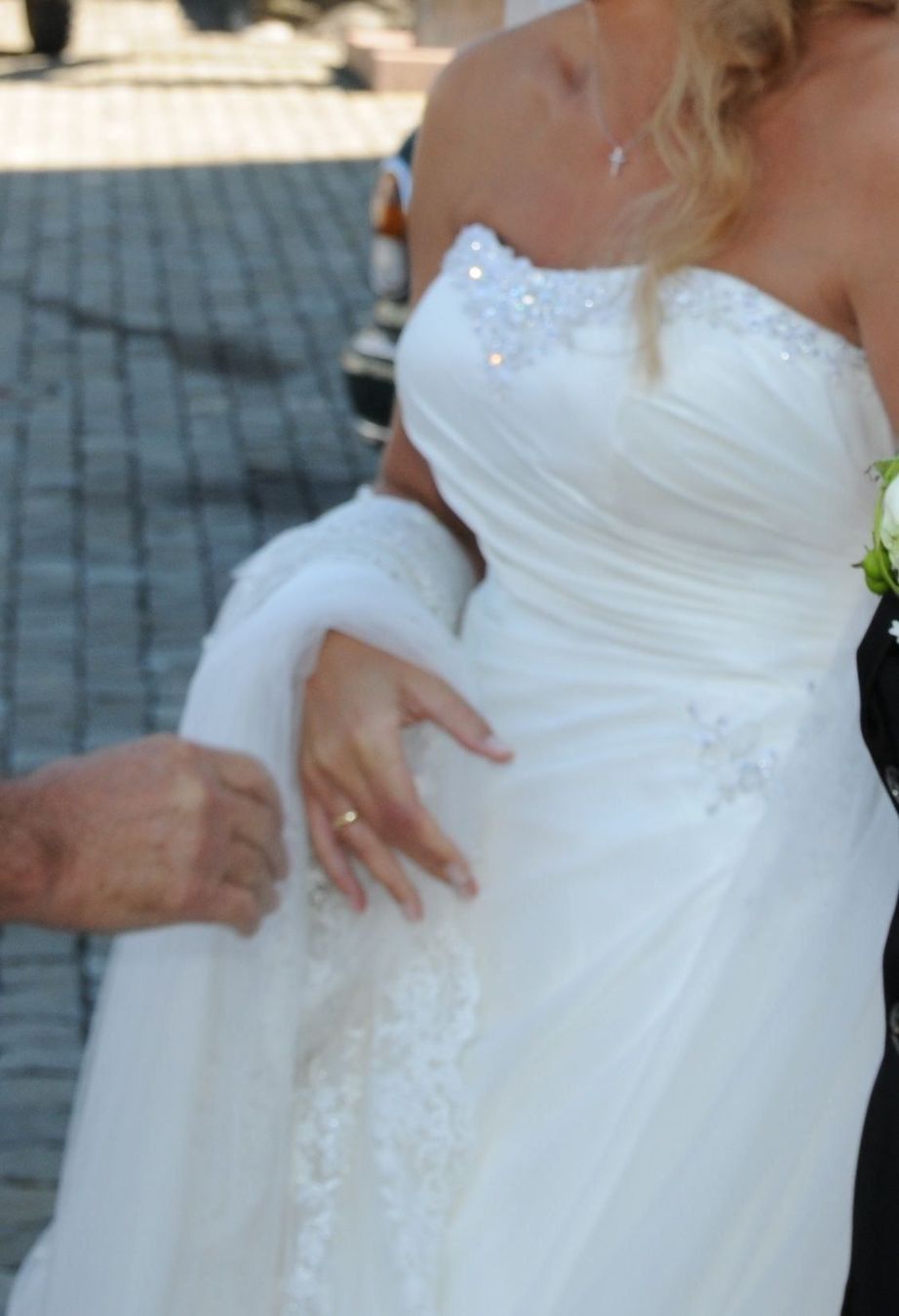 Vestiti: Hochzeitskleid Ivory A-Linie – Usato da Mauren venduto da SB1606 6