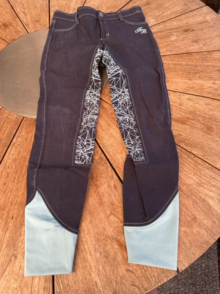 Felix Bühler Pantaloni: Reithose Grösse 176 – Usato da Watt venduto da cla_w8t7