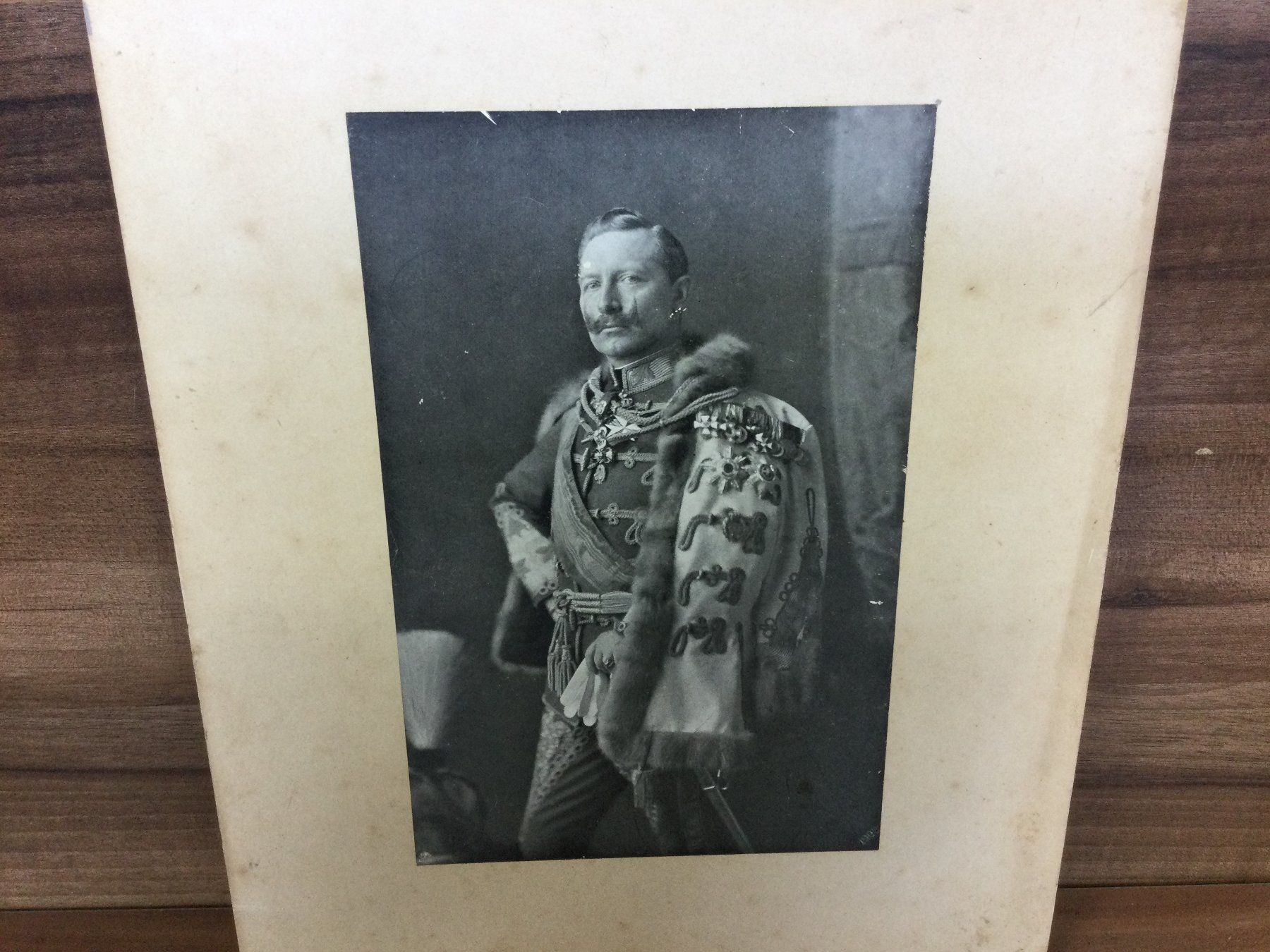 Stichwaffen: Alter Druck Kaiser Wilhelm in Uniform mit Säbel – Gebraucht aus Wangen SZ von kuriosum12 4