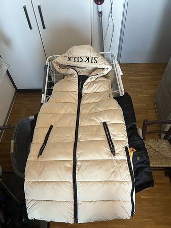Langes ärmellose Gilet 