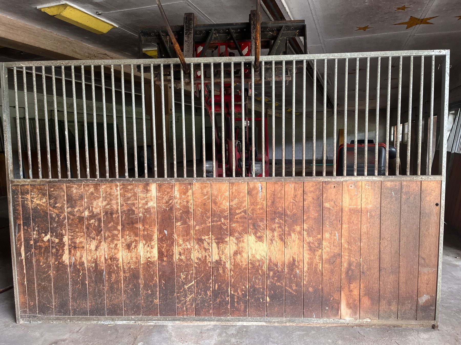 Paraventi: Pferdeboxenwand – Usato da Bellach venduto da Schlosser06
