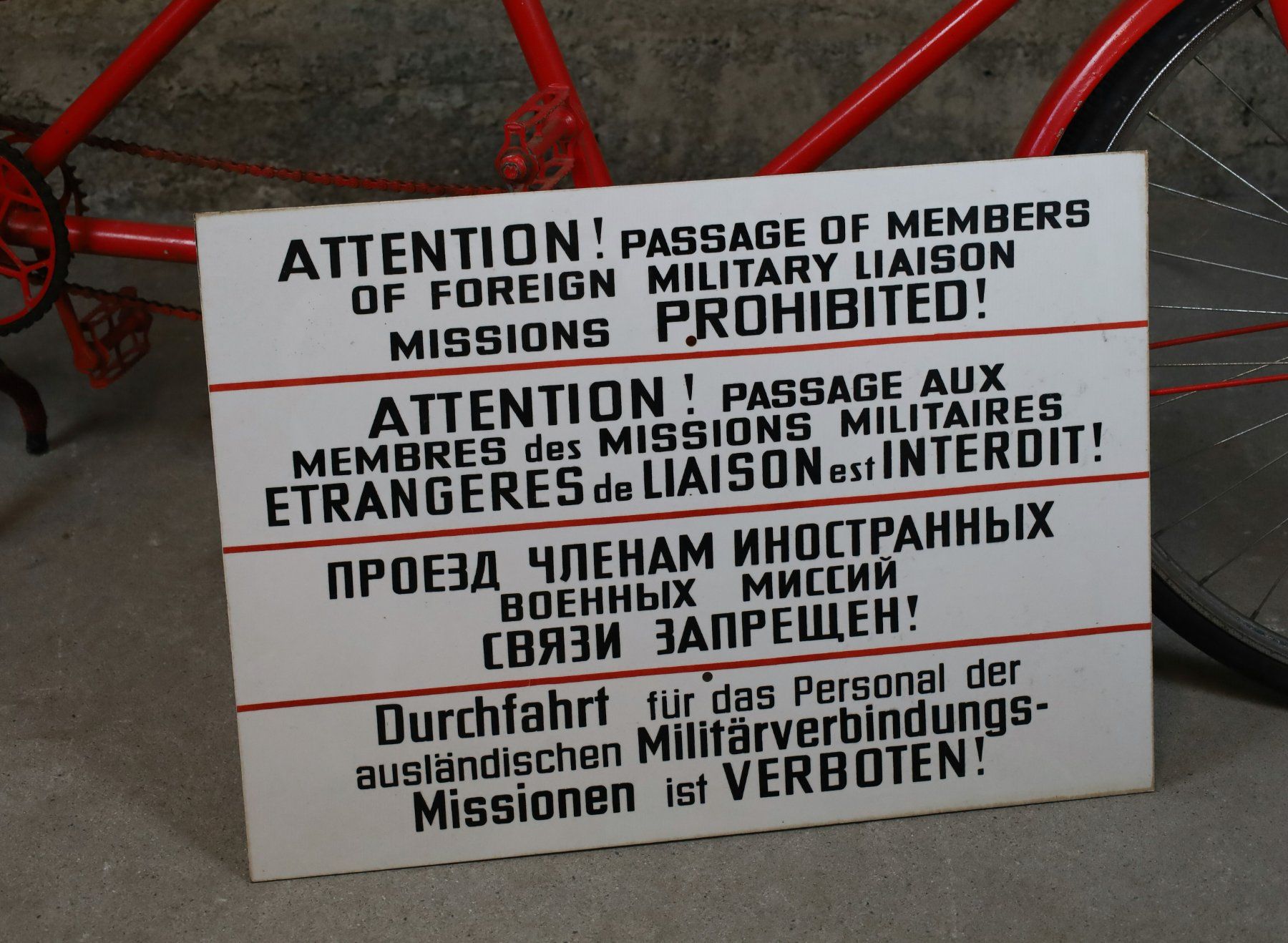 Ecriteaux: DDR Schild, Strassenschild "Durchfahrt verboten" – D'occasion à Birrwil par brandschatz_birrwil 2