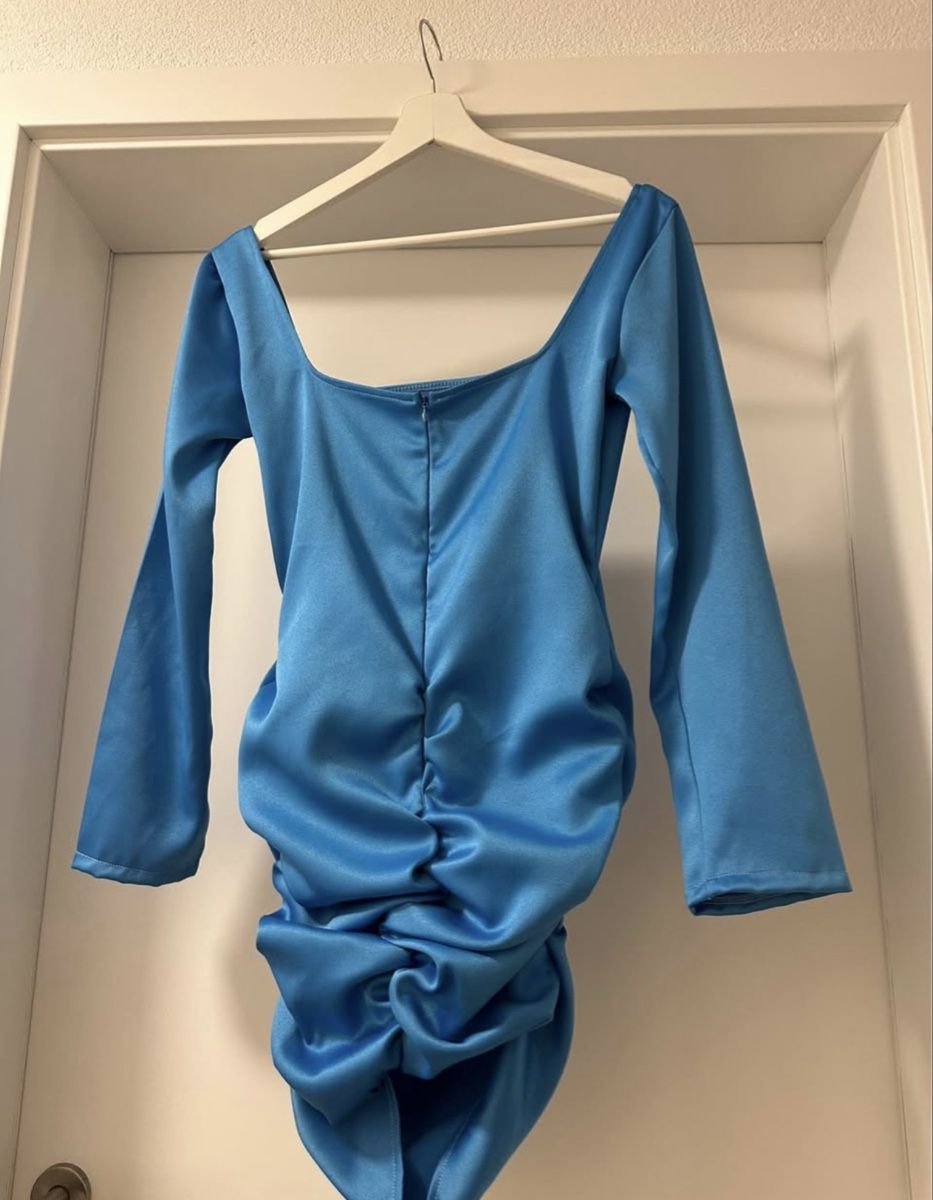 Vestiti: Neues, hellblaues Minikleid mit langen Ärmeln, Gr. S – Nuovo (secondo la descrizione) da Reiden venduto da bes_7dqd 2