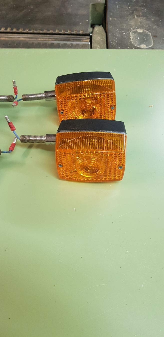 Tutti i ricambio per moto: Motorrad Blinkersatz  – Nuovo e nell'imballaggio originale da Latterbach venduto da Janik3 1