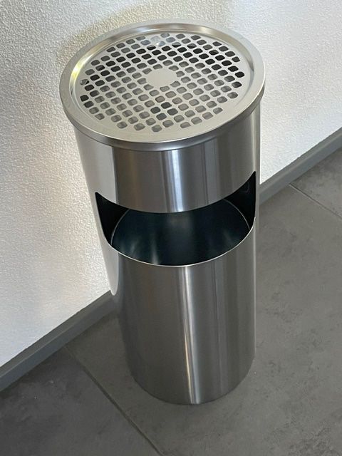 Cendriers: STANDASCHENBECHER - ABFALLKÜBEL - NEU! – Neuf avec emballage d'origine à Fahrwangen par Swirl2