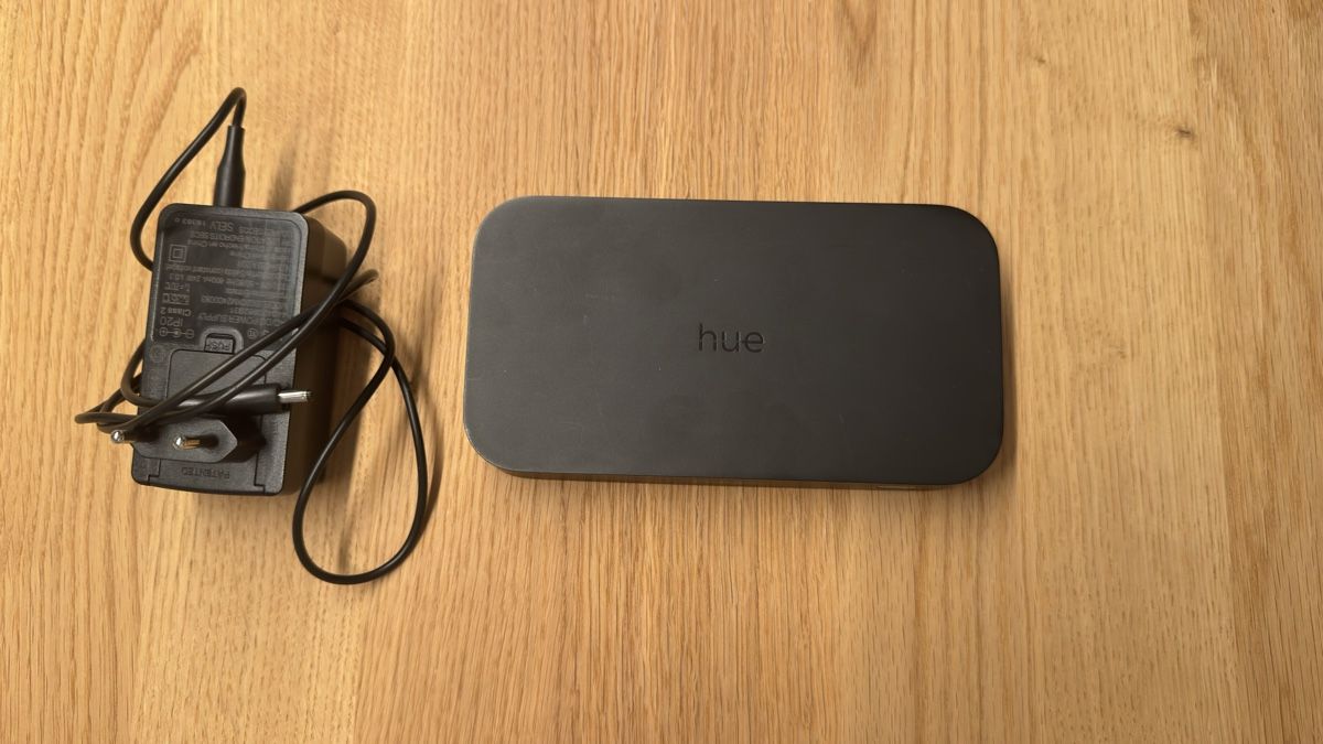 Philips Home Cinema: Philips Hue HDMI Sync Box – Usato da Wettingen venduto da Prettox 1
