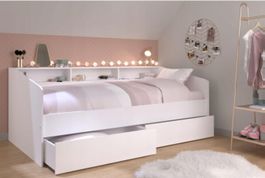 Bett mit Regalen und Schubladen (90x200cm)