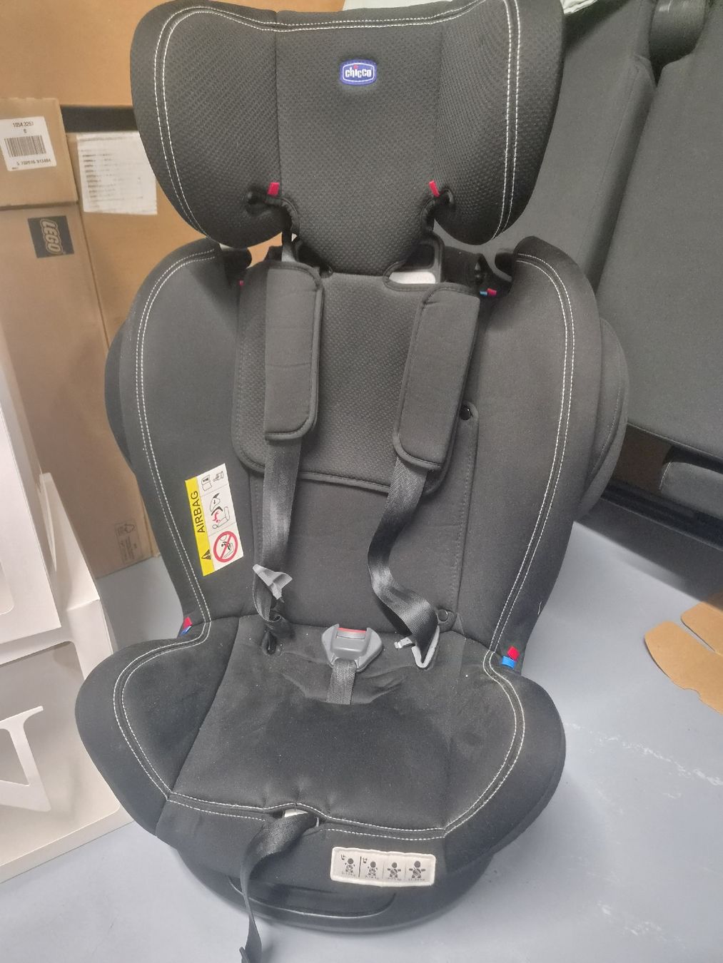 Chicco Sièges auto: Kindersitz Chicco gebraucht 0-36kg schwarz – D'occasion à Safnern par ROEDGM 1
