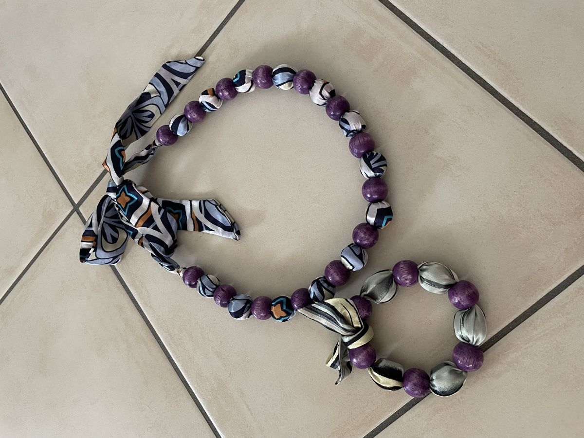 Colliers: Collana viola – Neuf (Voir description) à Gorduno par cha_9lgw