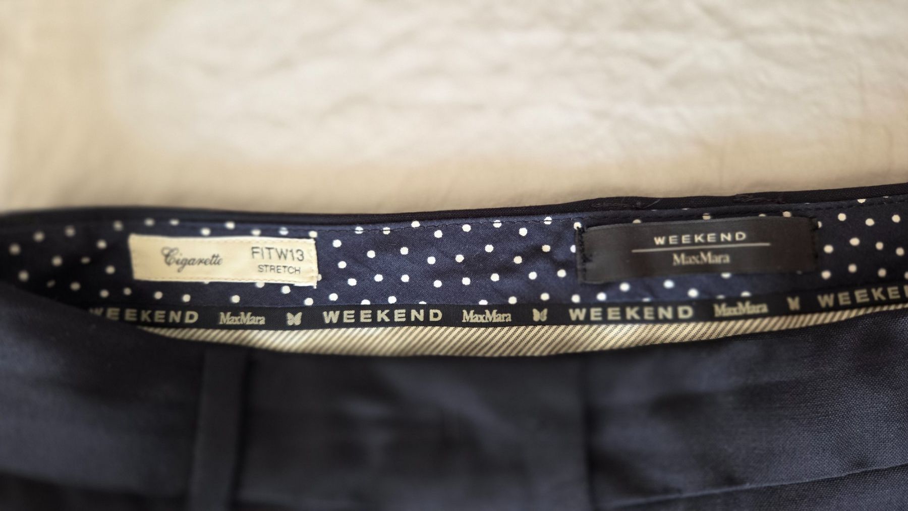 Max Mara Pantaloni: Max Mara Weekend Cigarette Stretch 36, Schurwolle – Usato da Fislisbach venduto da Maieriisli25 3