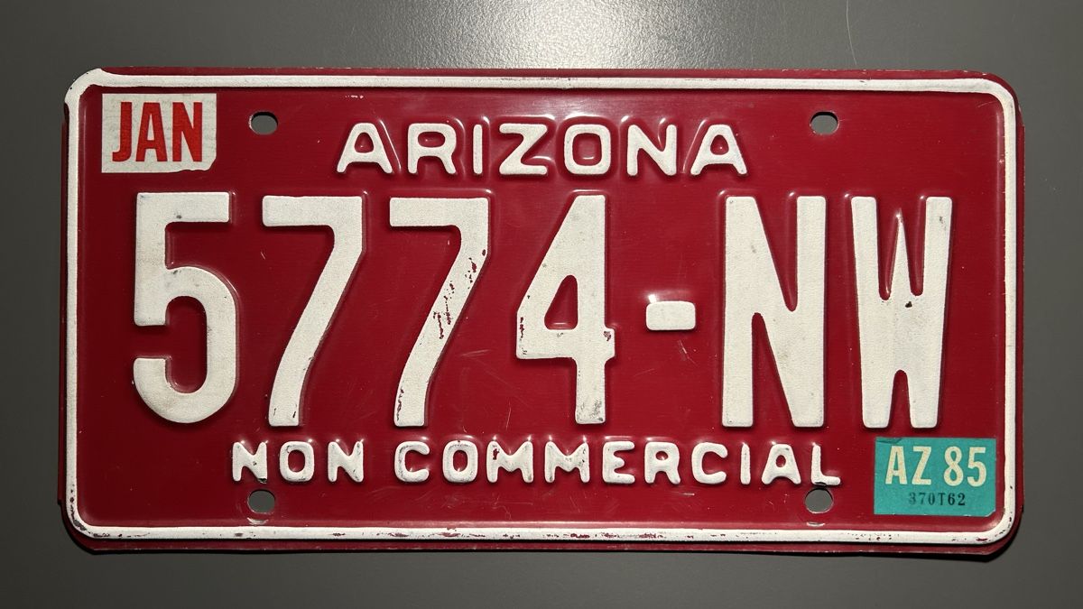 Insegne: Nummernschild USA Arizona 1985 – Usato da Urtenen-Schönbühl venduto da sanfilipp0