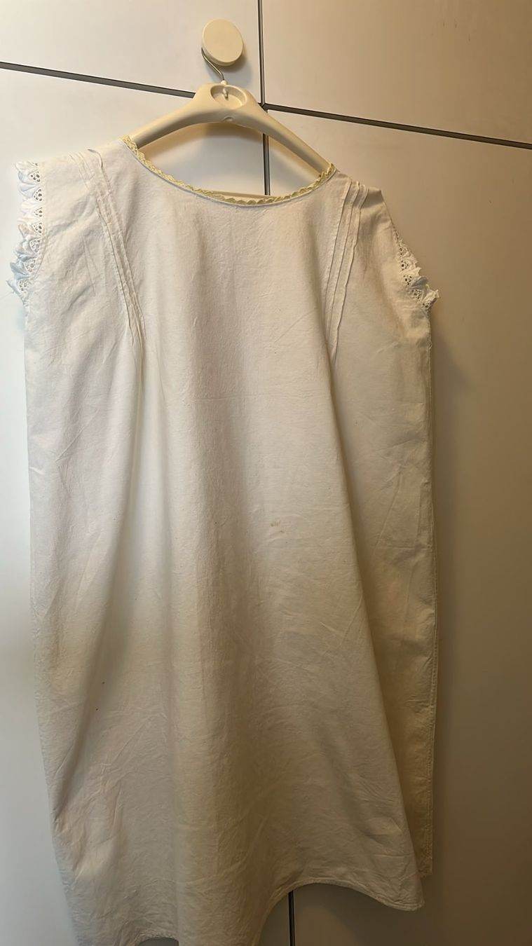 Negligees & Pigiami: Vecchia camicia da notte tg. L/XL – Usato da Melano venduto da H-Sara 2