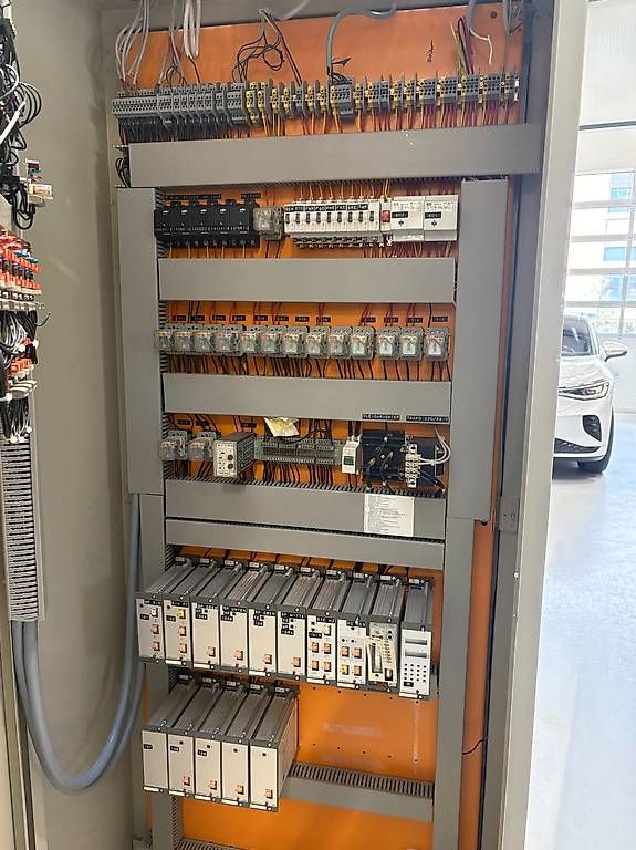 Alimentazione elettrica: Schaltschrank inkl. Inhalt – Usato da Wetzikon ZH venduto da emb_en_8714