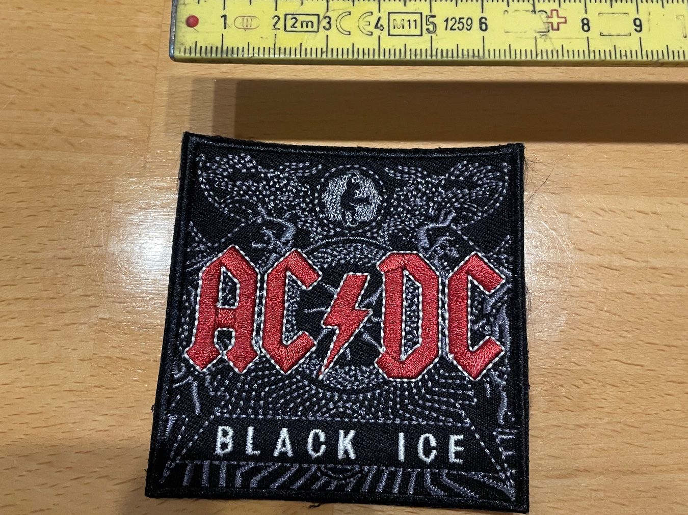 Toppe: AC/DC - Patch Sticker Aufnäher Rock Punk Metal 10 – Nuovo (secondo la descrizione) da Horn venduto da abutre72