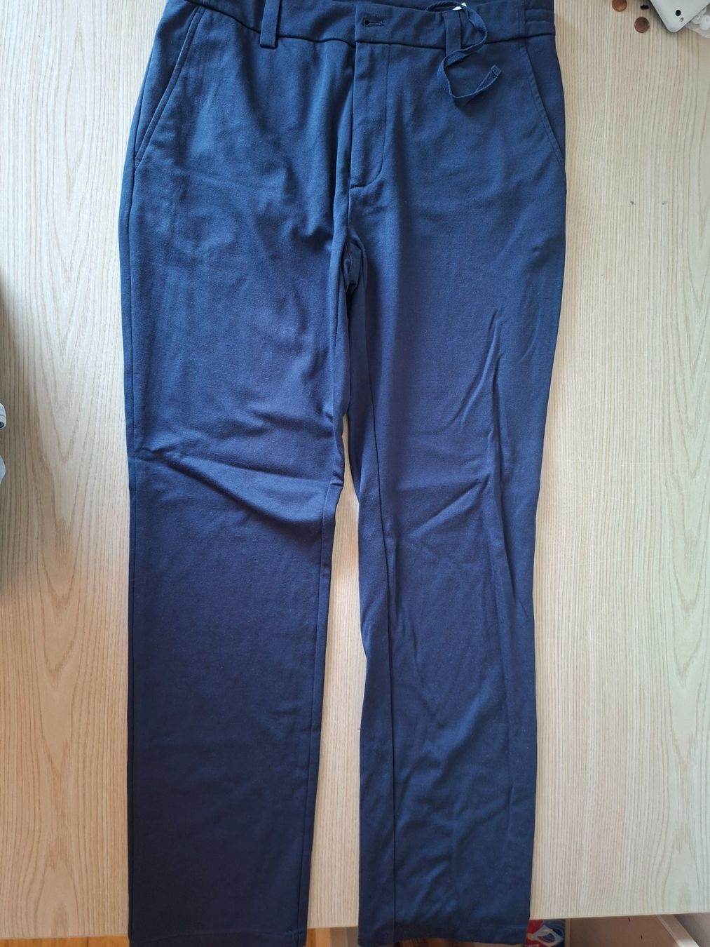 Pantaloni: Herren Hose dunkelblau Grösse 46 – Usato da Eglisau venduto da CaesarAugustus 1