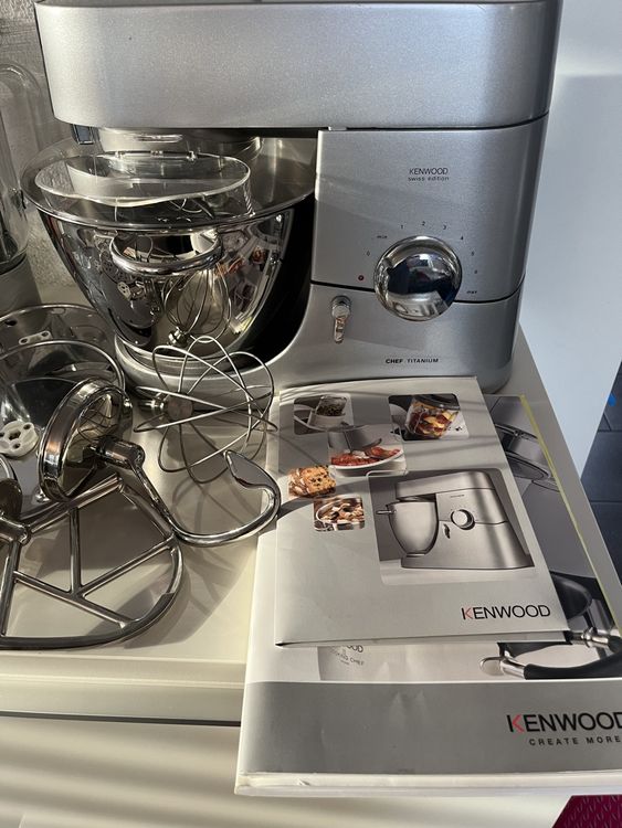 Kenwood Chef Titanium, Swiss Edition inkl. viel Zubehör Kaufen auf Ricardo