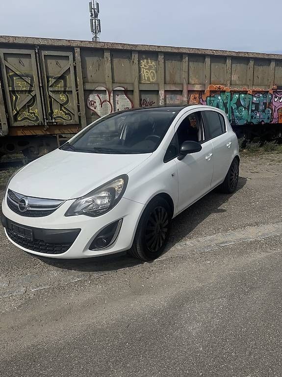 Opel Automobili: Opel Corsa D 1.4 – Usato da Grenchen venduto da Kingbesi