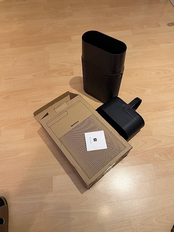 Contenitori & Simili: Nespresso Recyclingbehälter  – Usato da Stein am Rhein venduto da Lembu 2