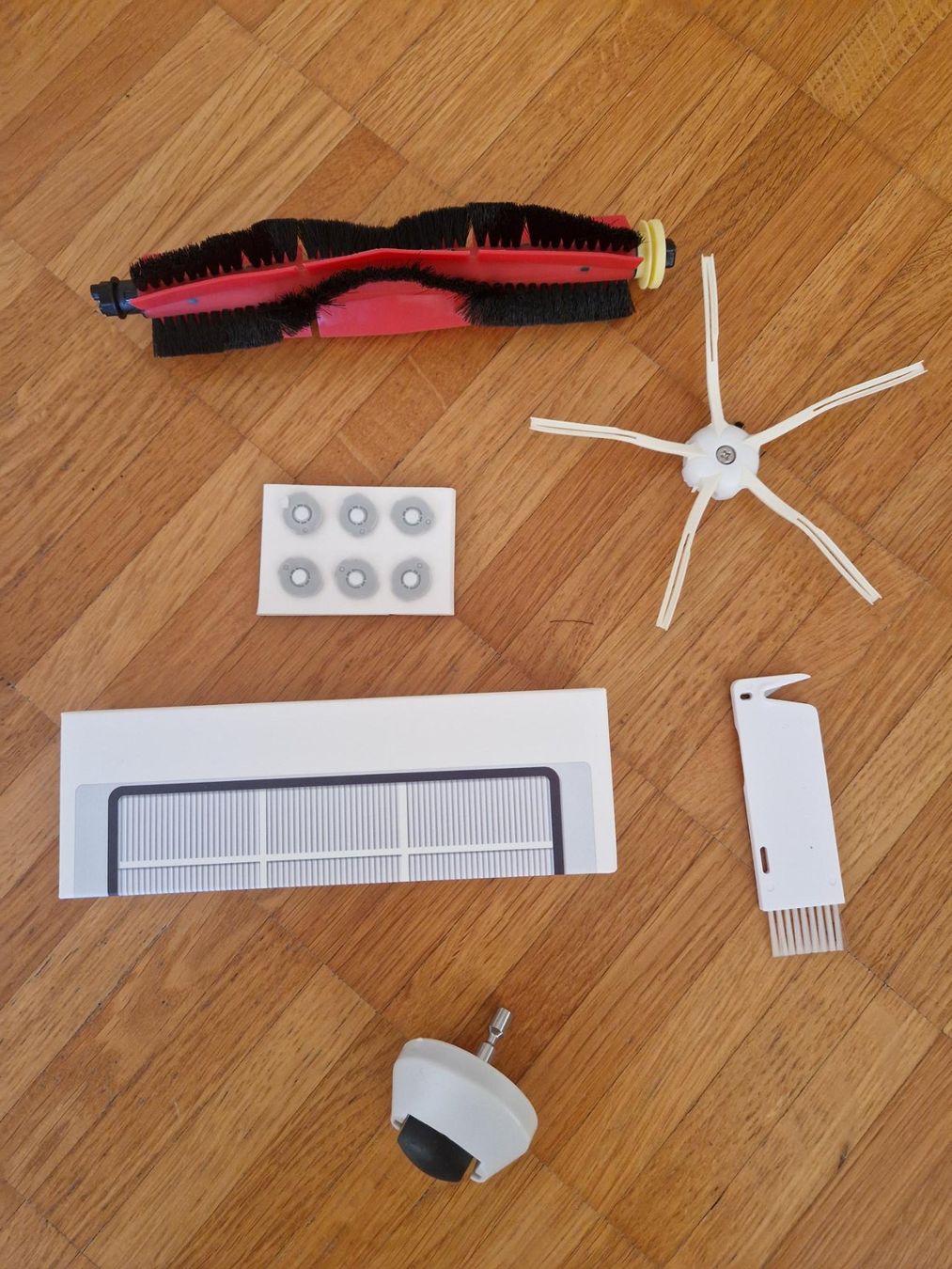 Roborock Aspirapolveri & Accessori: Roborock S5 Max mit umfangreichen Ersatzteilpaket – Usato da Luzern venduto da TamaraMoser 3