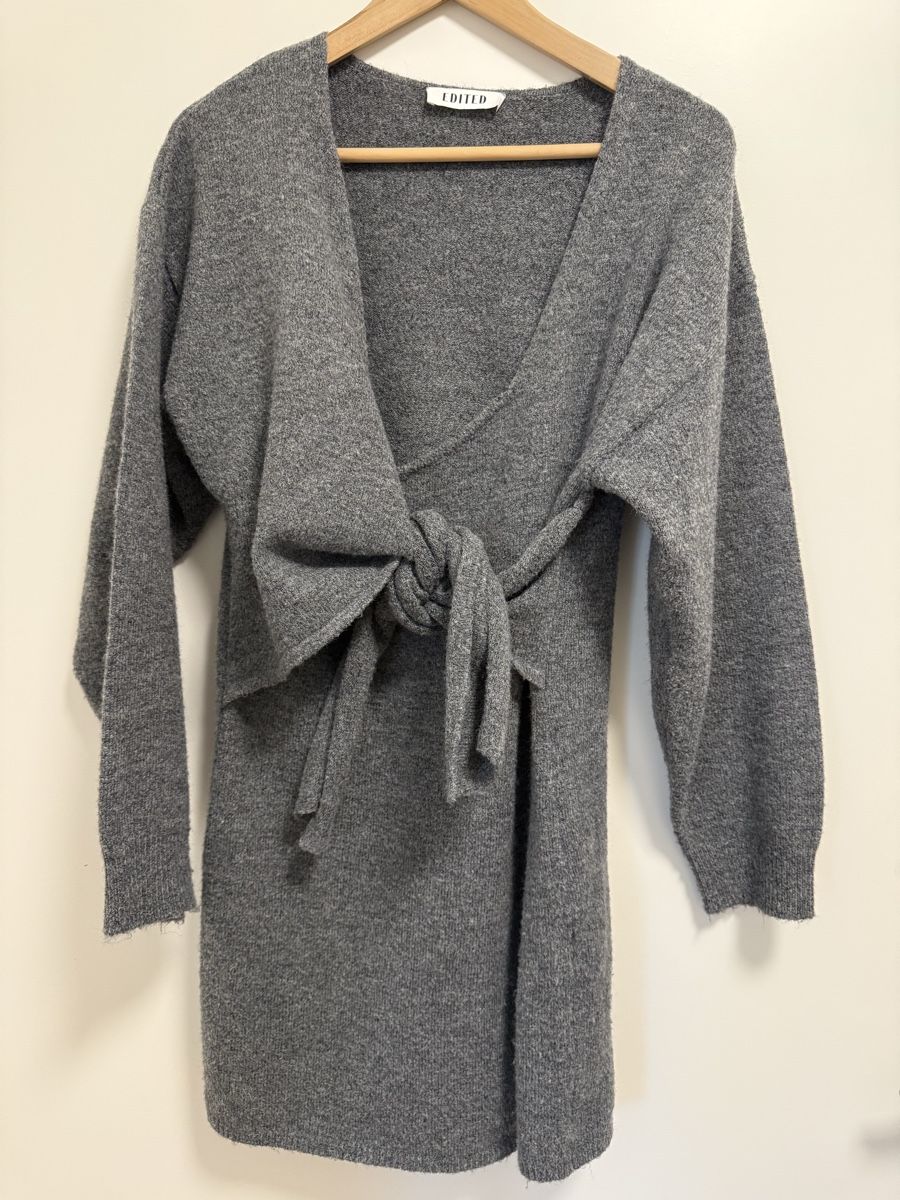 Vestiti: Edited Strickkleid, Gr. 38, Grau! – Usato da Sisseln AG venduto da Baslerin1981