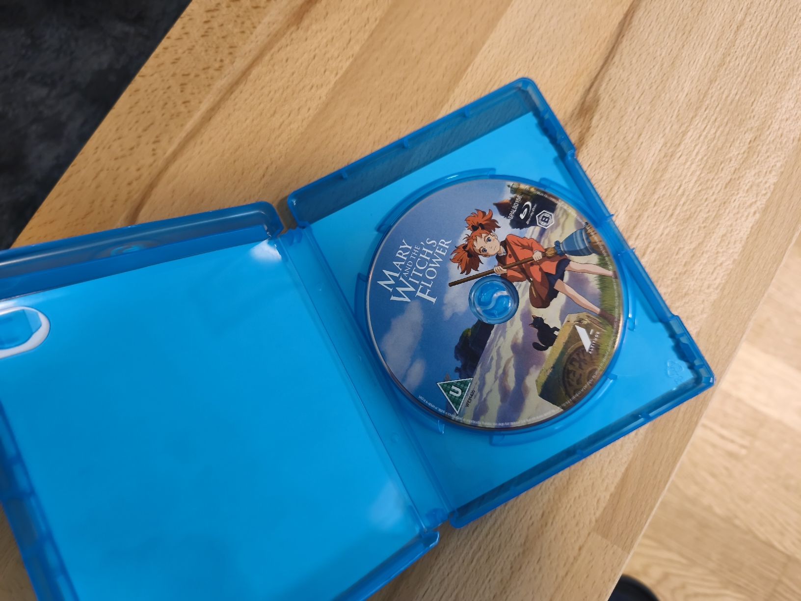 Tutti i DVDs: Mary and the Witch's Flower Blu-Ray – Usato da Näfels venduto da ChocolateMuffin 1