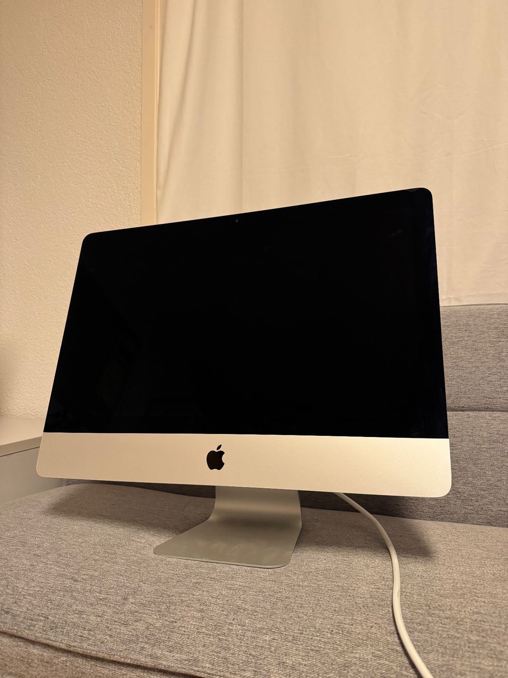 Apple PCs: Apple iMac 21,5" (Spät 2015) – Gebraucht aus St. Gallen von superlegger