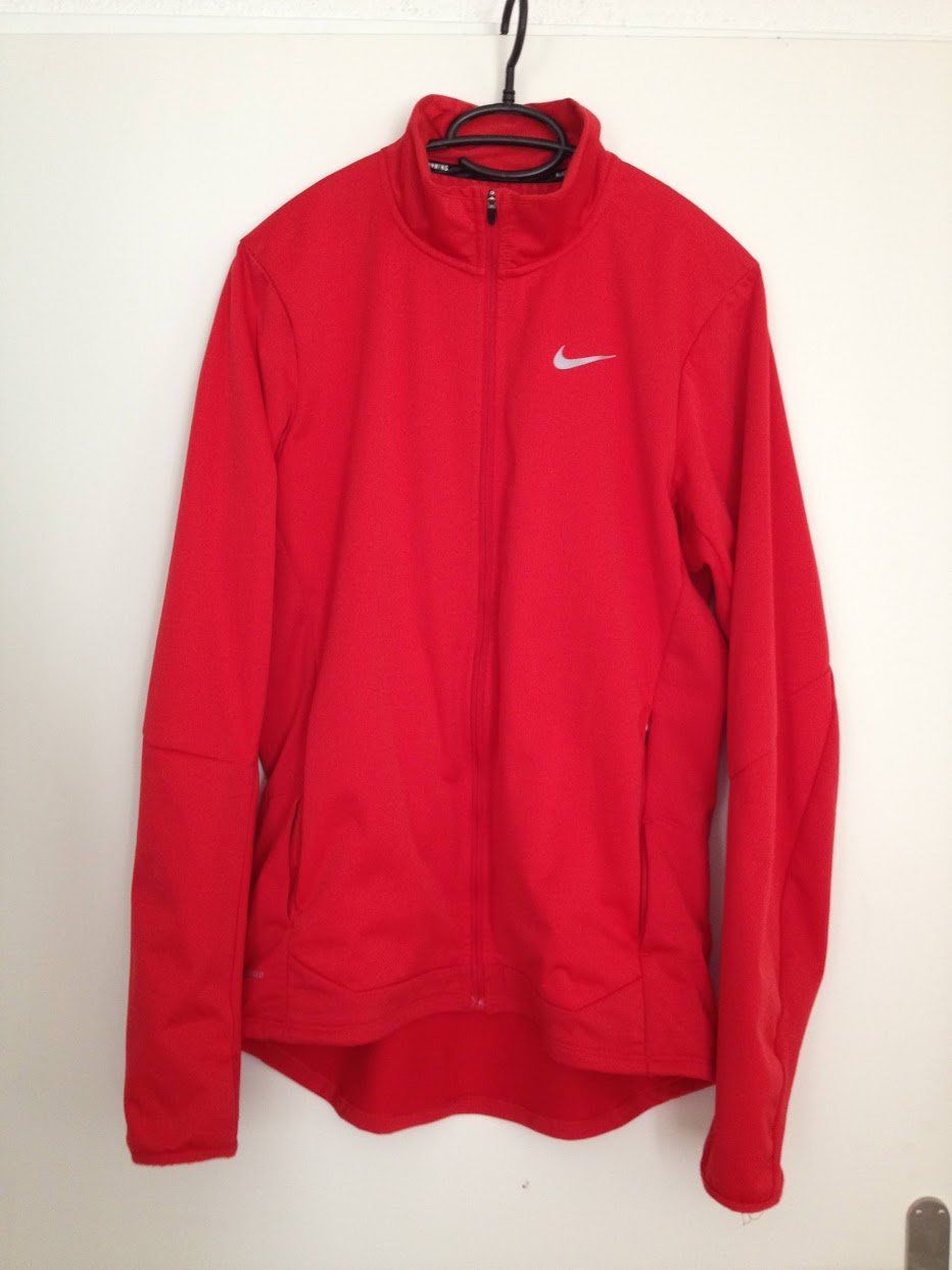 Nike Giacche: Running Jackli Nike – Usato da Dübendorf venduto da Fip05
