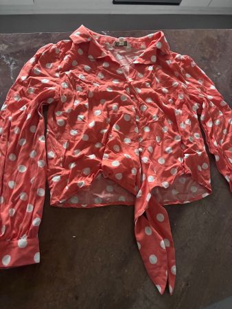 Oasis Bluse, Gr. 40 koralle mit Punkten - Top Zustand!