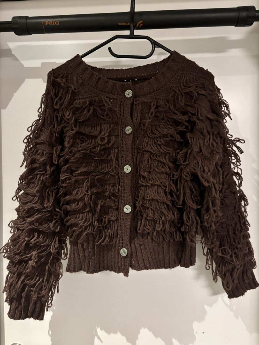 Giacche: Braune Strickjacke mit Fransen, Grösse M, Neu – Nuovo (secondo la descrizione) da Salenstein venduto da Silly...0
