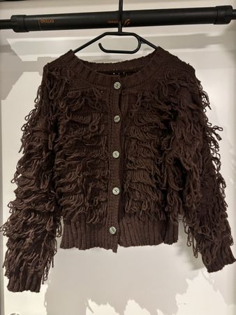 Braune Strickjacke mit Fransen, Grösse M, Neu
