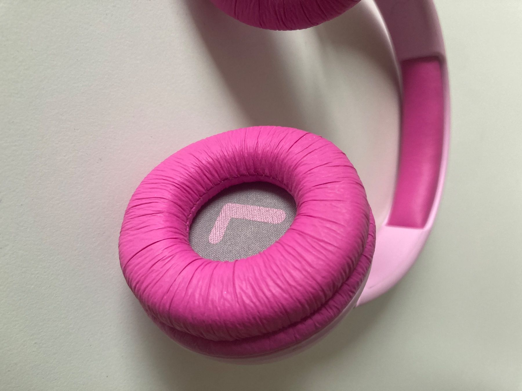 JBL Cuffie: JBL Bluetooth-Kinderkopfhörer Pink JR300BT – Usato da Mägenwil venduto da Mitral32 6