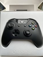 Xbox One Controller Modell 1537 mit Kabel gebraucht