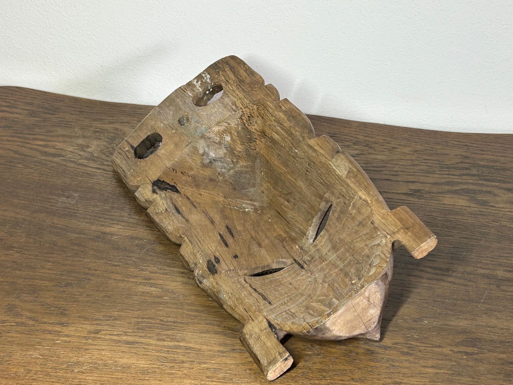 Internationale Kunst: Afrikanische Holzmaske aus Madagaskar – Neu (gemäss Beschreibung) aus Rocourt von Vijay02 8