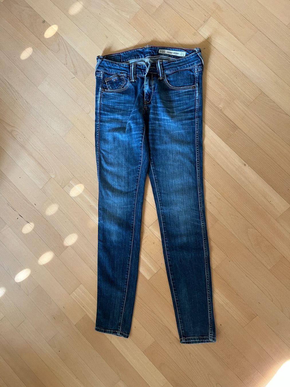 Tommy Hilfiger Jeans: Jeans von Hilfiger – Gebraucht aus Zürich von emily02