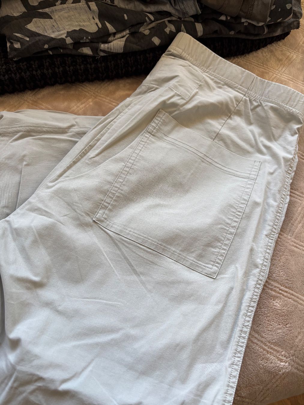 Rundholz Pantaloni: Rundholz Black Label Hose – Usato da Wetzikon venduto da wir5Frauen 3