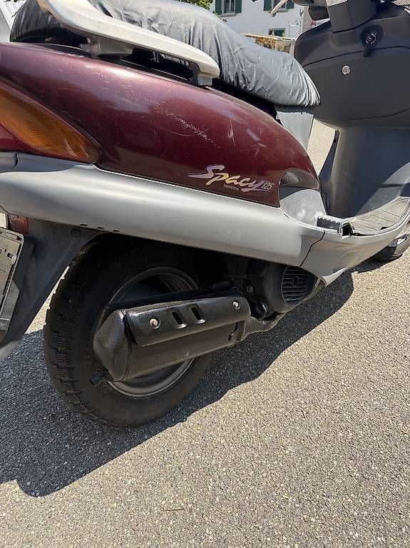 Scooter: Honda Spacy 1999 – Usato da Utzenstorf venduto da _.itallenny07._ 3