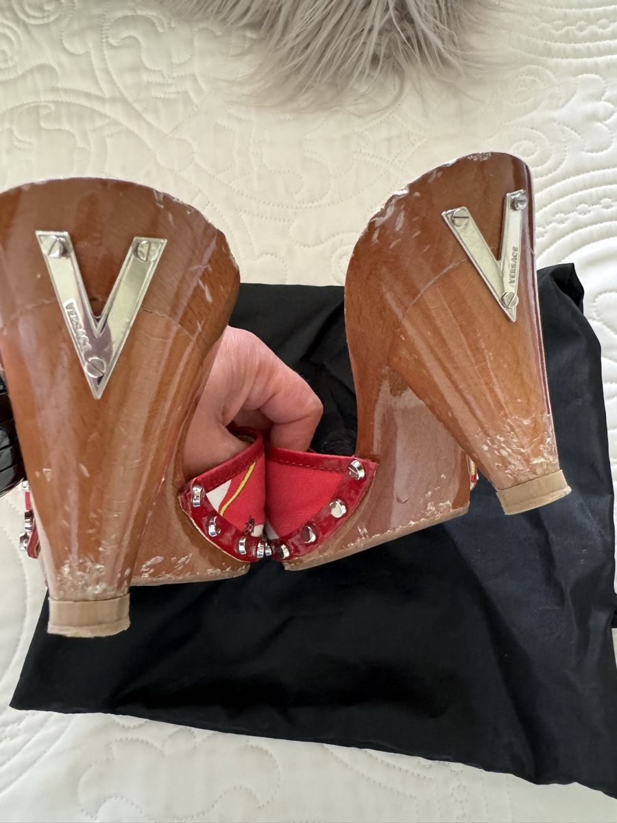 Versace Scarpe da donna: VERSACE PANTOLETTE Gr.38 – Usato da Steinhausen venduto da Mimirose114 2